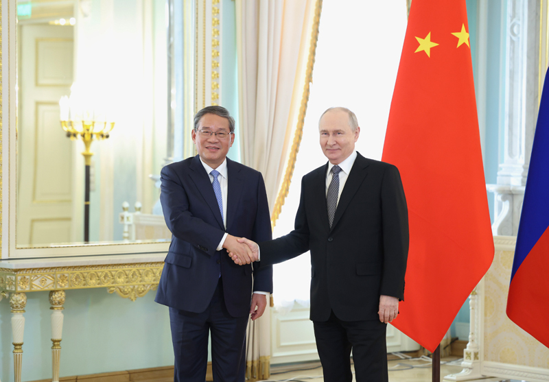 李强会见俄罗斯总统普京.JPG